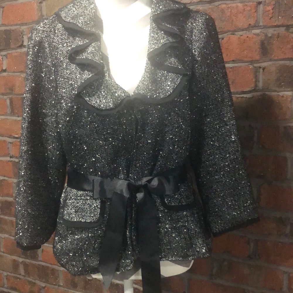 Black business/casual jacket. Size XL Junior.
